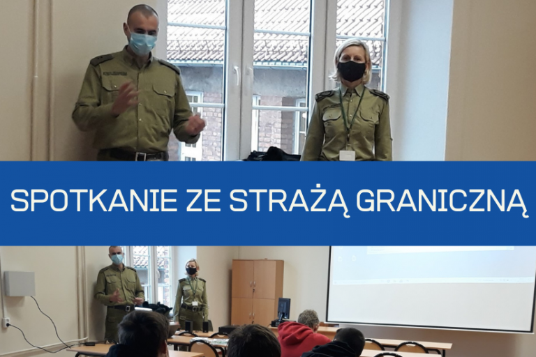 Przedstawiciele Straży Granicznej podczas spotkania z uczniami ZSM-E w Ełku